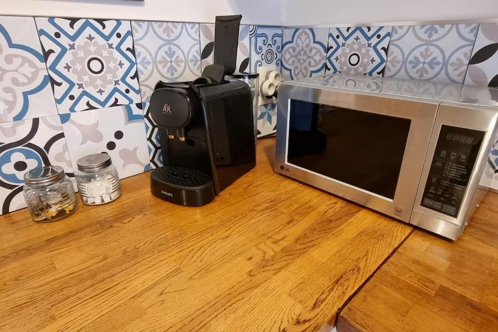 Agreable Appartement Avec 2 Places De Parking Dans Le Garage Beziers Luaran gambar