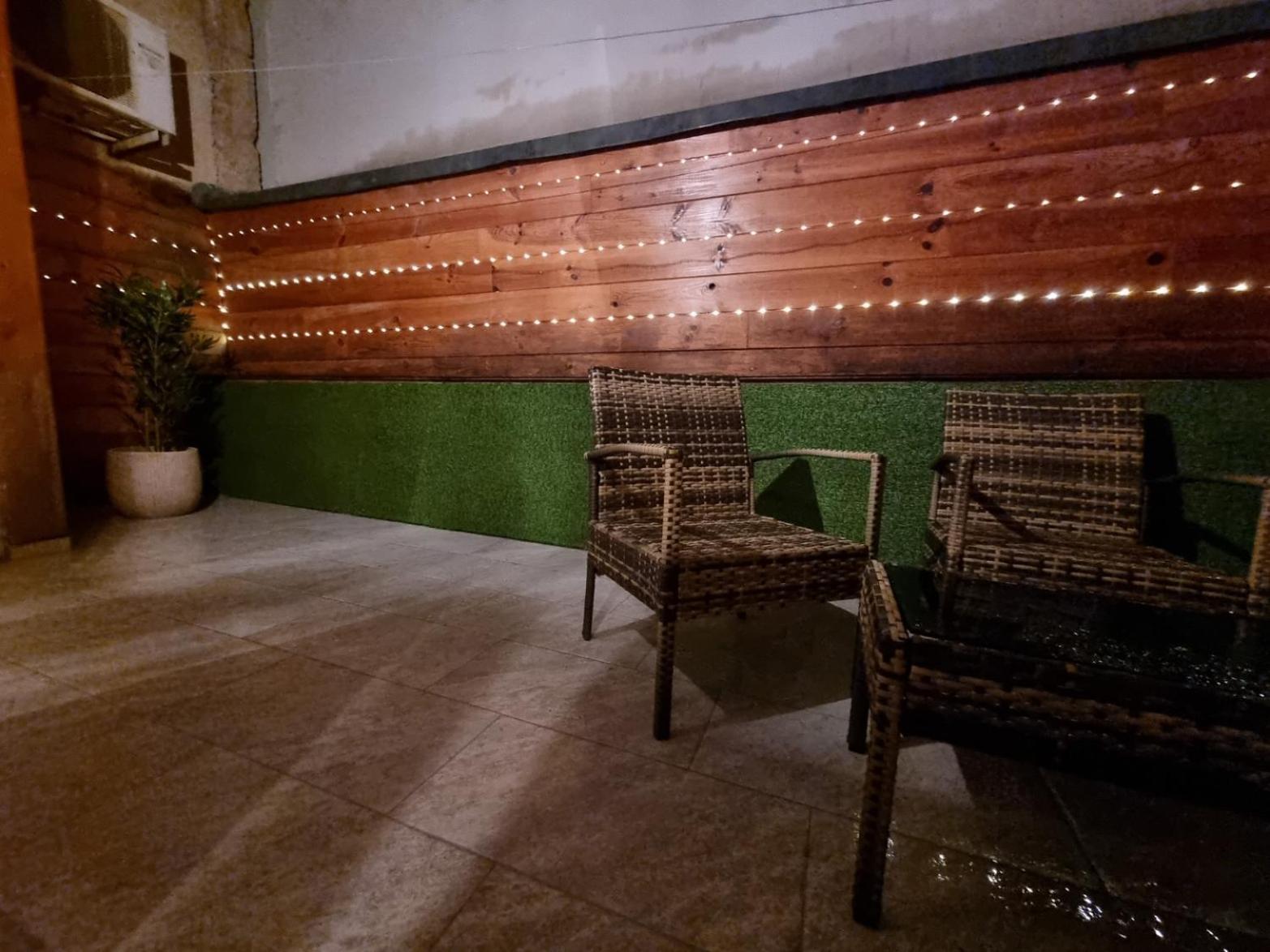 Agreable Appartement Avec 2 Places De Parking Dans Le Garage Beziers Luaran gambar